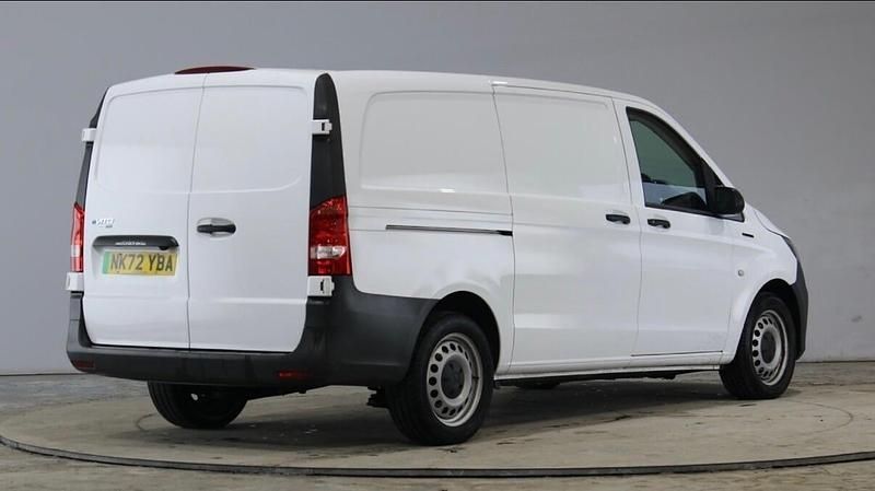 Used Mercedes e-Vito Progressive 85 kW (116 HP) 2022 White MPV