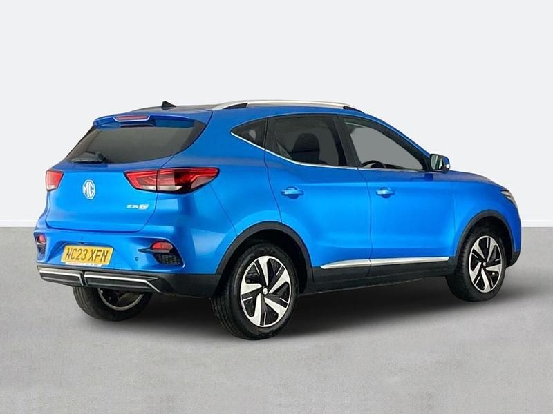 Used MG ZS Trophy 114 kW (156 HP) 2023 Blue SUV
