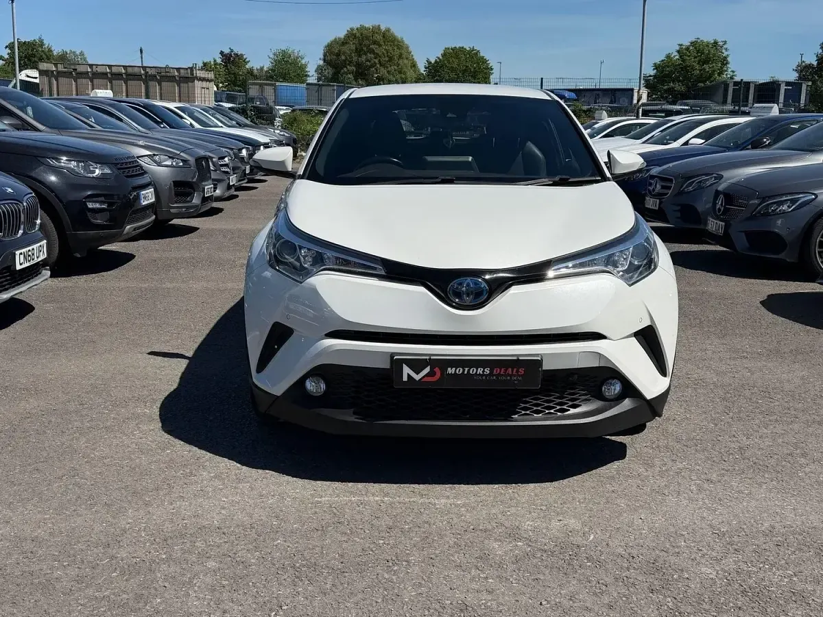 Używany Toyota C-HR 122 KM (89 kW) 2019 Biały SUV