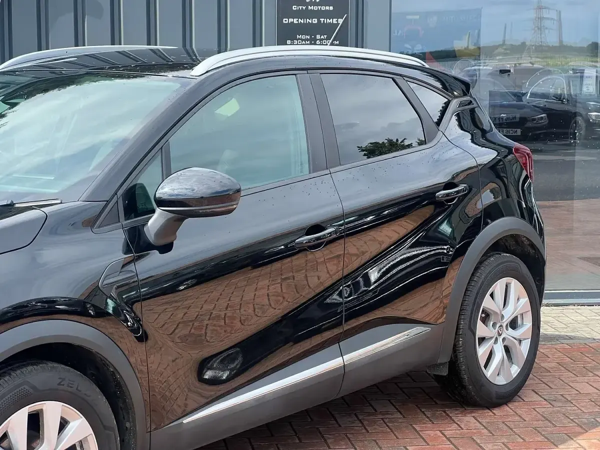 Used Renault Captur Iconic 2020 Black SUV