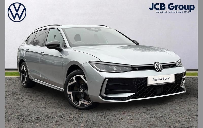 Used VW Passat R-line 272 HP (200 kW) 2024 Silver Estate