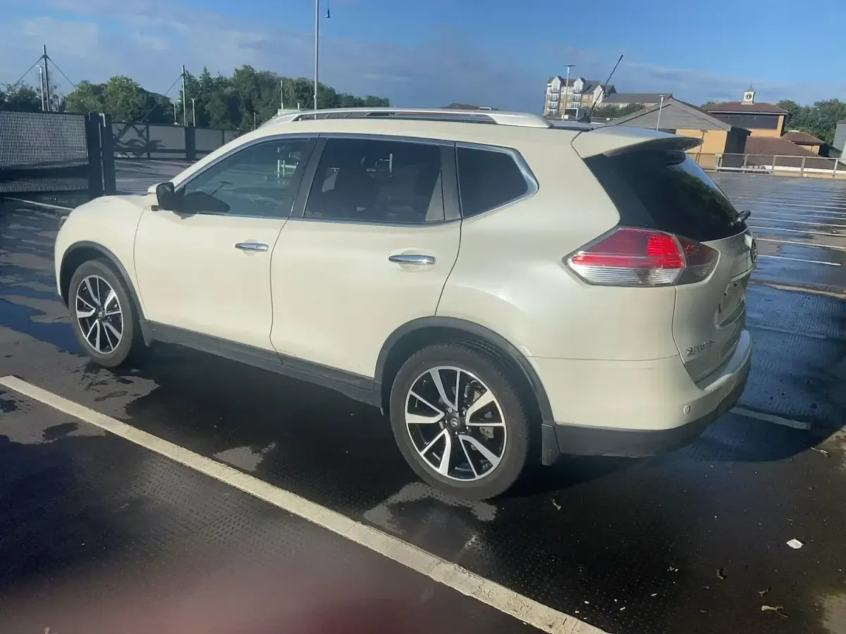 Used Nissan X-Trail Tekna 130 HP (95 kW) 2015 White SUV