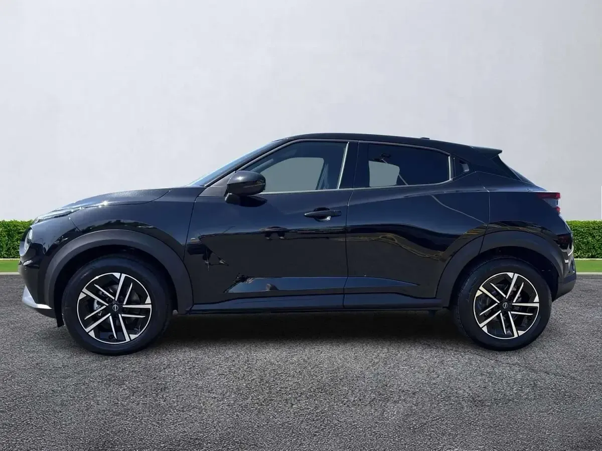 New Nissan Juke N-Connecta 2026 Pearl black SUV