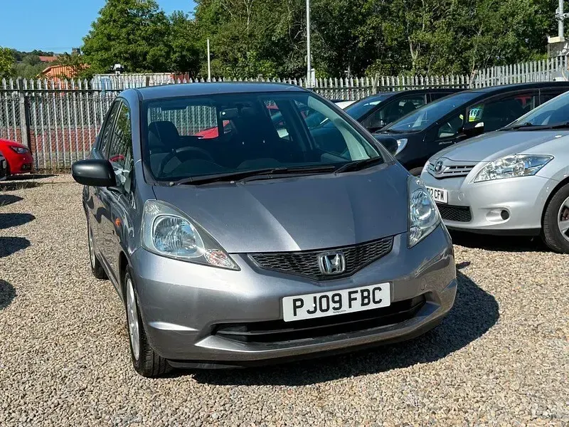 Used Honda Jazz SE 90 HP (66 kW) 2009 Silver Hatchback
