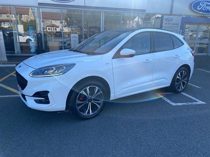 Used Ford Kuga ST-Line X 190 HP (139 kW) 2021 Frozen white SUV