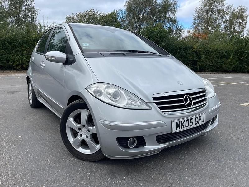 Silver Used 2005 Mercedes A200 Avantgarde Hatchback | £1,995 (Good price) - Image 1/4