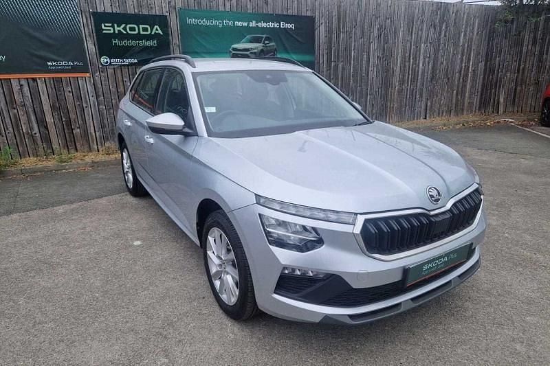 Brilliant silver Used 2024 Skoda Kamiq SE SUV | £17,091 (Fair price) - Image 1/4
