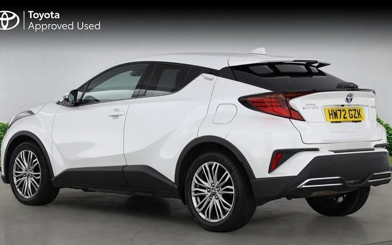 Used Toyota C-HR 184 HP (135 kW) 2022 Platinum white pearl SUV
