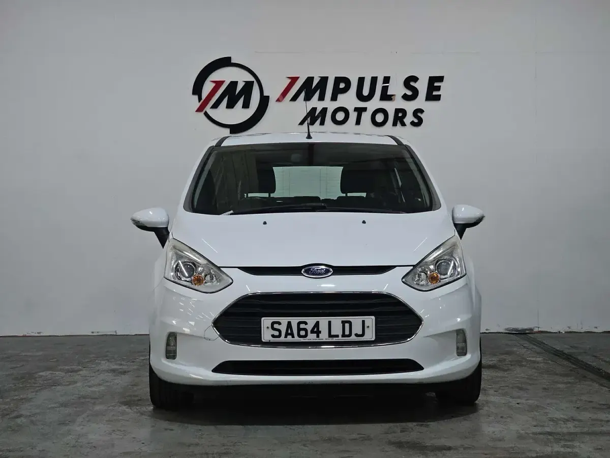 Used Ford B-MAX Zetec 105 HP (77 kW) 2014 White MPV