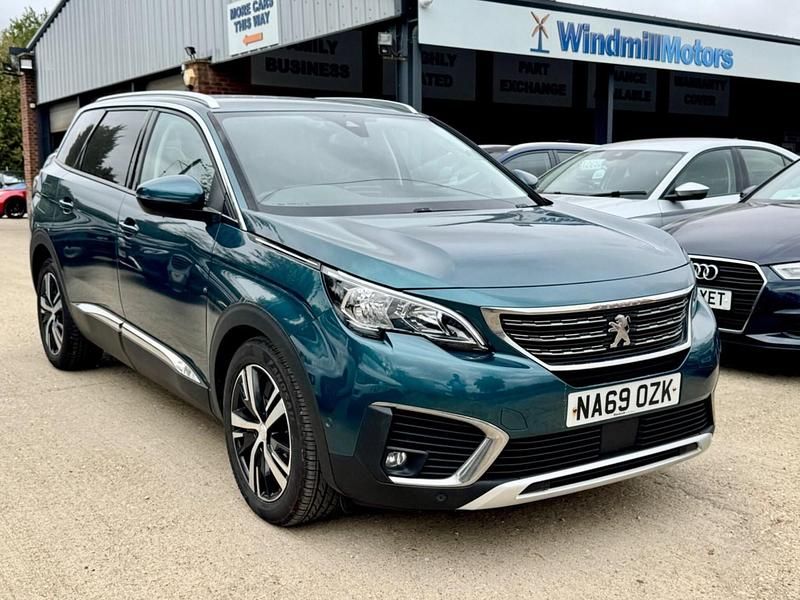 Green Used 2019 Peugeot 5008 Allure MPV | £16,450 (Fair price) - Image 1/3