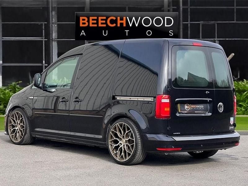 Used VW Caddy Trendline 122 HP (89 kW) 2019 Black MPV