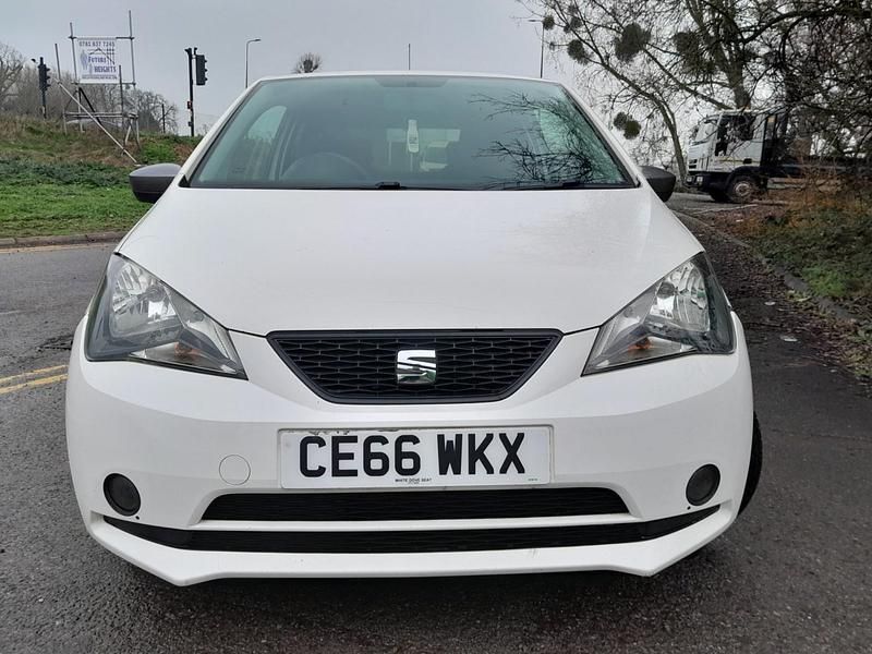 Used Seat Mii Design 2016 White Hatchback