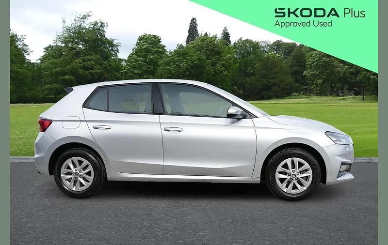 Used Skoda Fabia Comfort 94 HP (69 kW) 2023 Silver Hatchback
