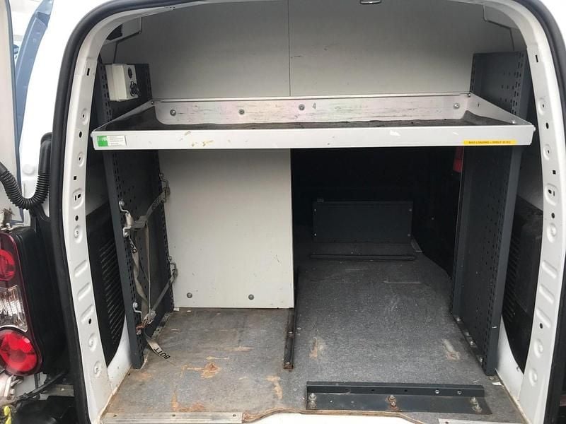 Used Peugeot Partner 2015 White MPV