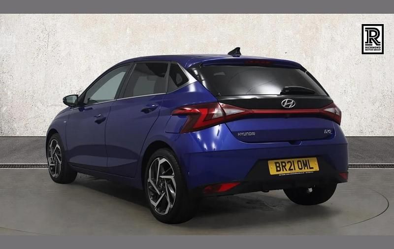 Used Hyundai i20 Premium 99 HP (72 kW) 2021 Blue Hatchback