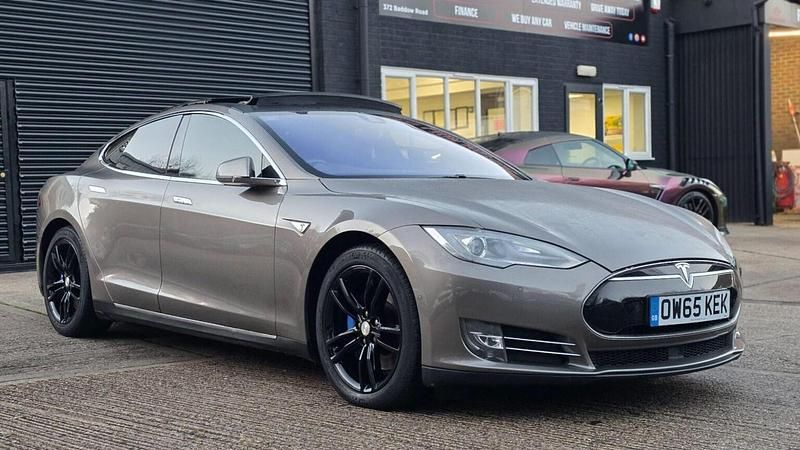 Used Tesla Model S 311 kW (423 HP) 2015 Bronze Hatchback