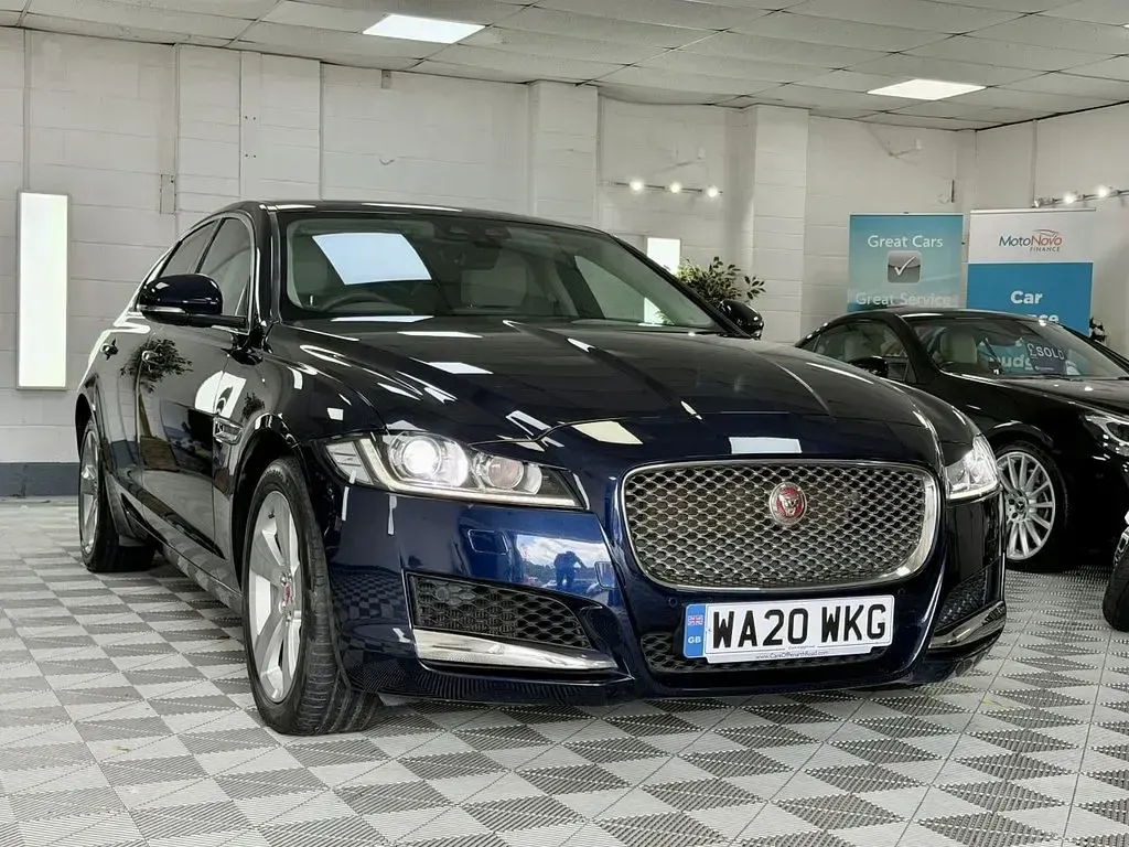 Used Jaguar XF Portfolio 250 HP (183 kW) 2020 Blue Sedan