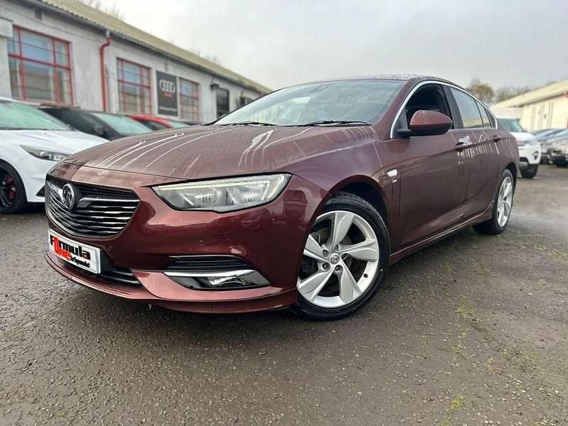 Used Vauxhall Insignia SRi 165 HP (121 kW) 2019 Red Hatchback