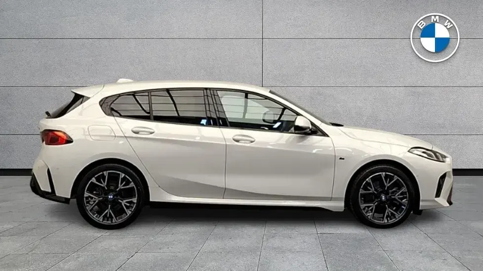 Used BMW 123 M Sport 215 HP (158 kW) 2025 White Hatchback