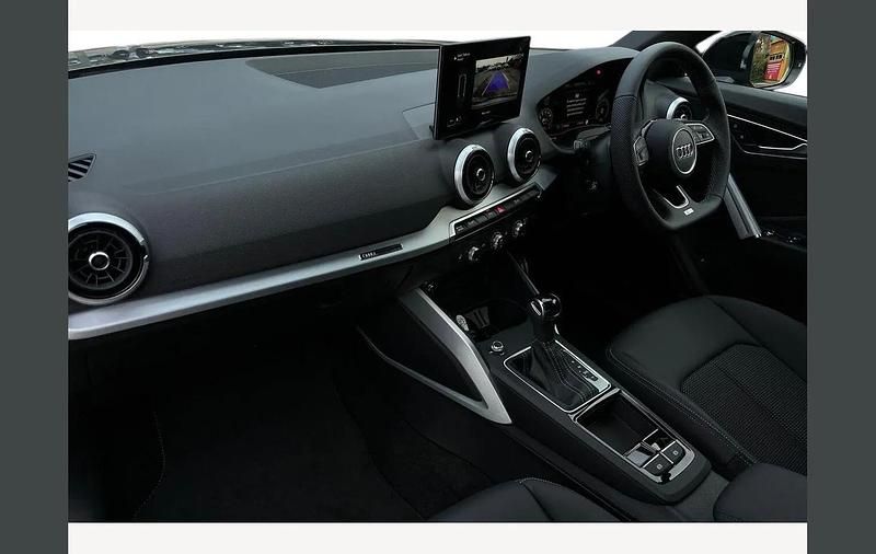 Used Audi Q2 Black Edition 150 HP (110 kW) 2025 Daytona grey SUV