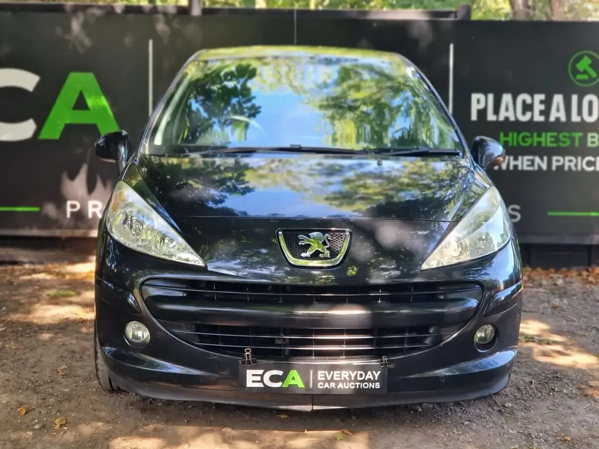 Used Peugeot 207 Active 68 HP (50 kW) 2011 Black Hatchback