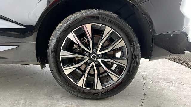 Used Volvo XC60 Plus 194 HP (142 kW) 2023 Black SUV