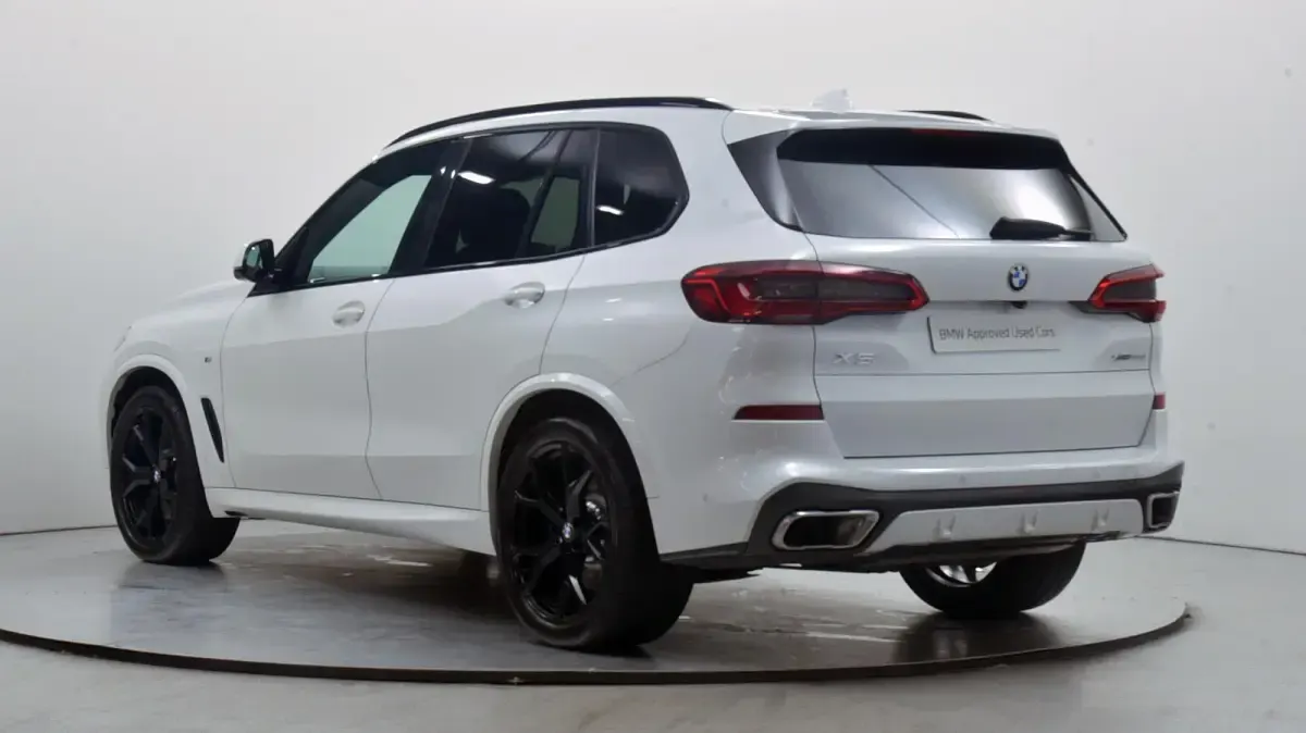 Used BMW X5 M Sport 265 HP (194 kW) 2020 White SUV