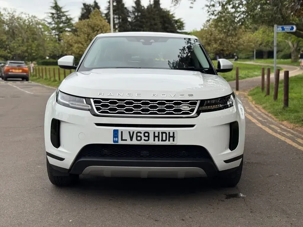 Used Land Rover Range Rover evoque S 150 HP (110 kW) 2019 White SUV