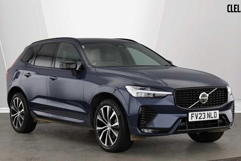 Used Volvo XC60 Plus 194 HP (142 kW) 2023 Blue SUV