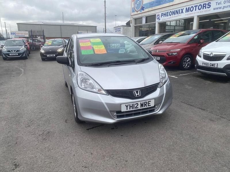 Used Honda Jazz S 90 HP (66 kW) 2012 Silver Hatchback