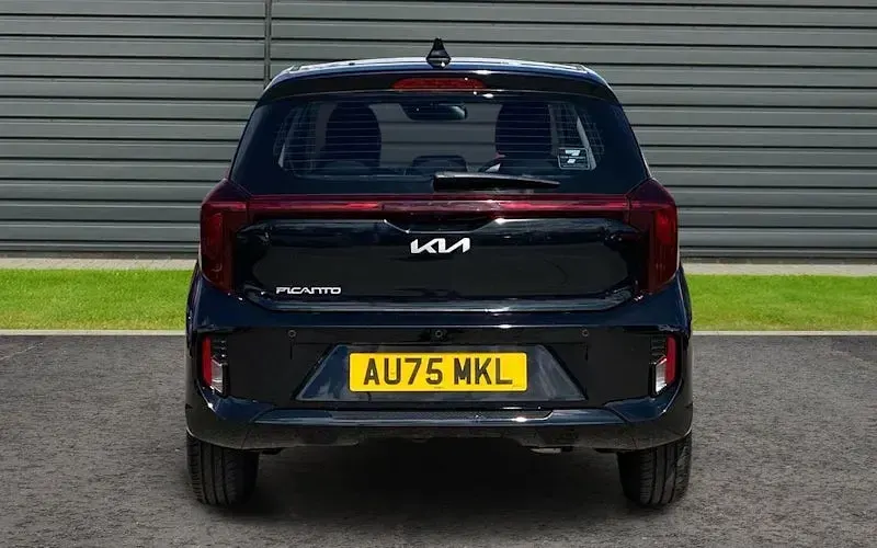 Used Kia Picanto 63 HP (46 kW) 2024 Black Hatchback