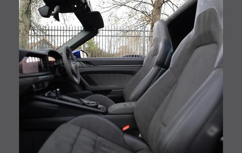 Used Porsche 911 534 HP (392 kW) 2025 Blue Cabriolet