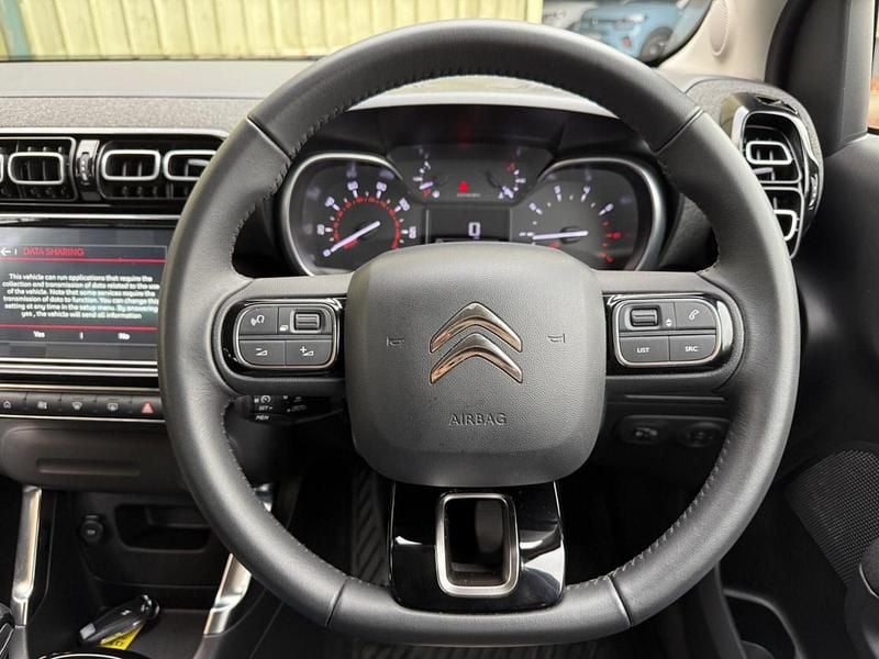 Used Citroën C3 Aircross PureTech 108 HP (79 kW) 2024 Blue SUV