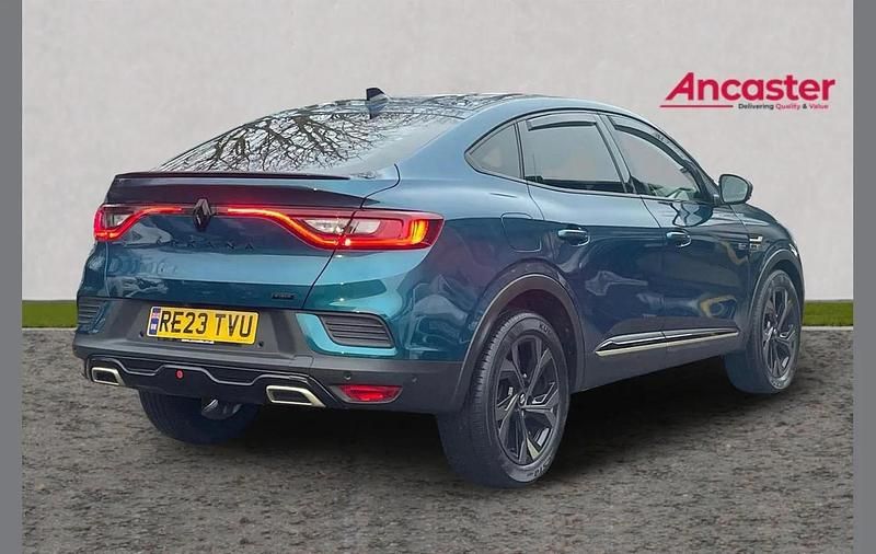 Used Renault Arkana Engineered 142 HP (104 kW) 2023 Blue SUV