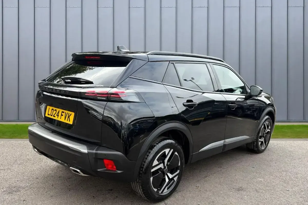 Used Peugeot 2008 Allure 129 HP (94 kW) 2024 Black SUV