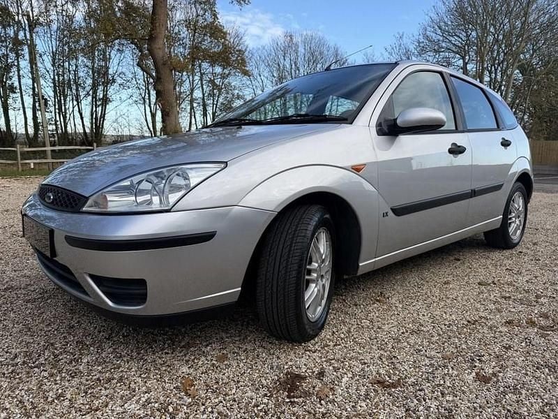 Used Ford Focus 113 HP (83 kW) 2003 Silver Hatchback
