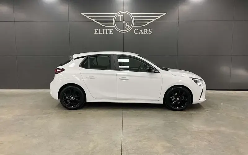 Used Vauxhall Corsa 75 HP (55 kW) 2020 White Hatchback