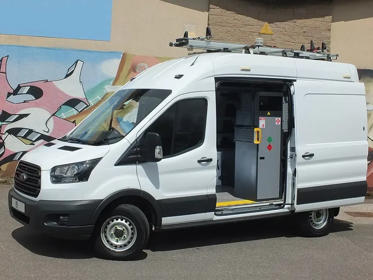 Used Ford Transit 170 HP (125 kW) 2019 White Van