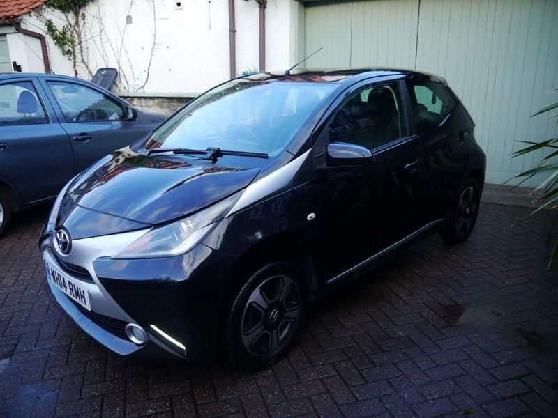 Used Toyota Aygo X-clusiv 2014 Black Hatchback