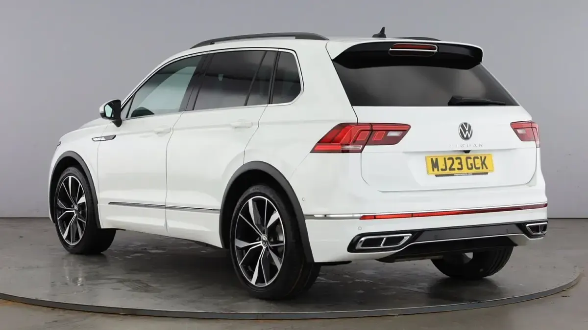 Used VW Tiguan R-line 150 HP (110 kW) 2023 White SUV