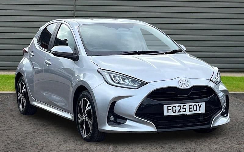 Used Toyota Yaris Hybrid Design 116 HP (85 kW) 2026 Hatchback