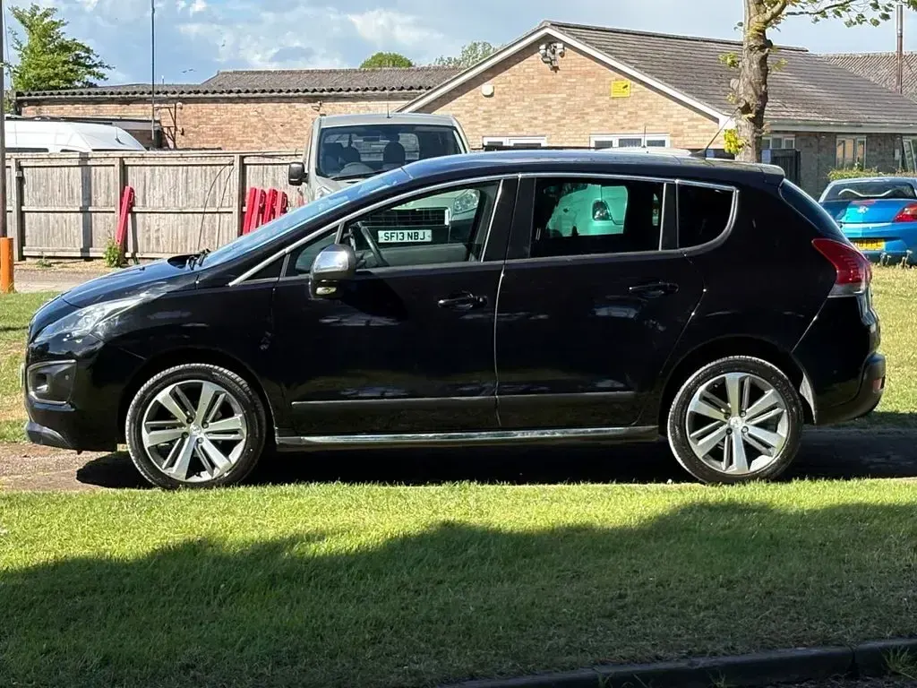 Used Peugeot 3008 Allure 120 HP (88 kW) 2016 Black SUV