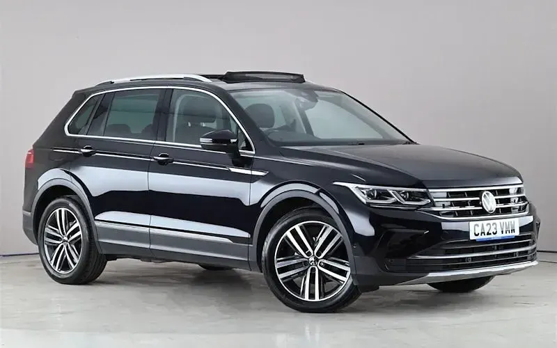 Usado VW Tiguan Elegance 150 HP (110 kW) 2023 SUV