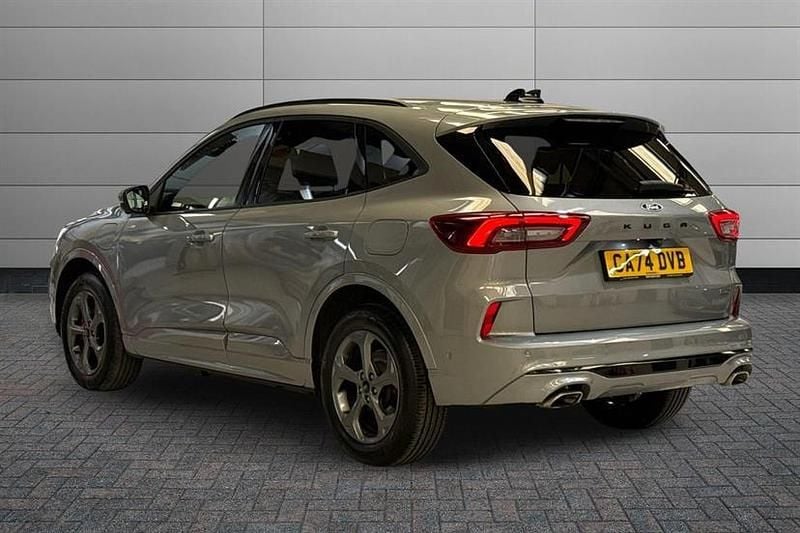 Second-hand Ford Kuga ST-Line 243 CP (178 kW) 2024 Argintiu SUV