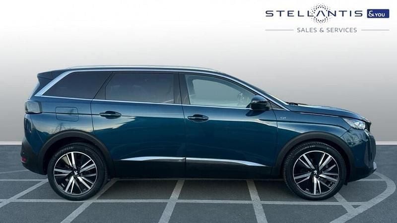 Used Peugeot 5008 Premium 129 HP (94 kW) 2022 Blue SUV