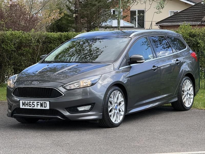 Used Ford Focus Zetec 2016 Grey Estate