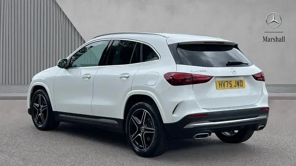 Used Mercedes GLA200 Executive 163 HP (119 kW) 2025 Polar white SUV