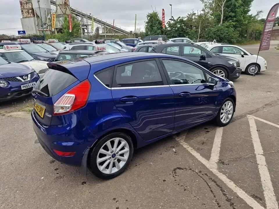 Used Ford Fiesta Titanium 2015 Blue Hatchback
