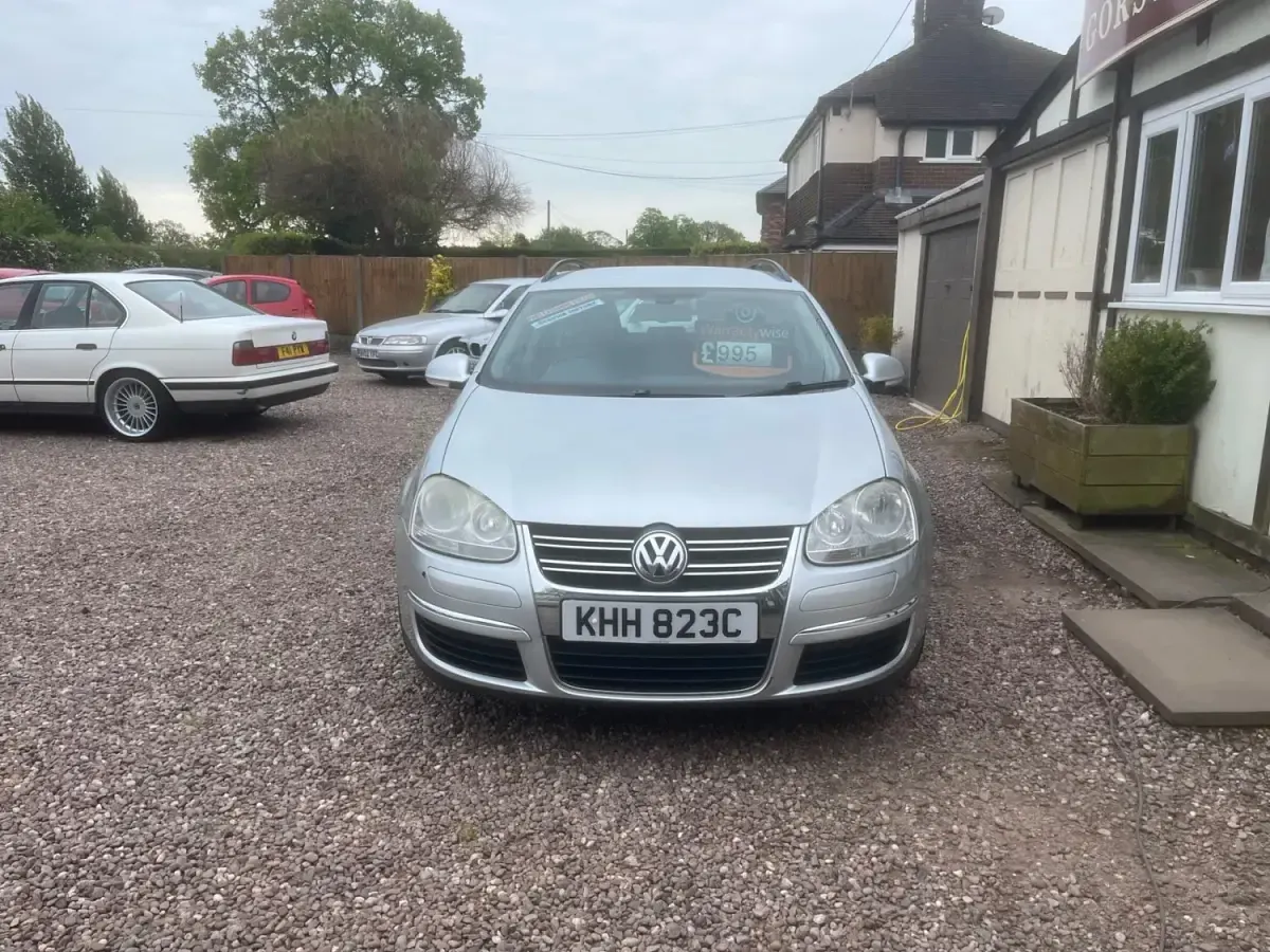 Usado VW Golf VI SE 2009 Prateado Citadino