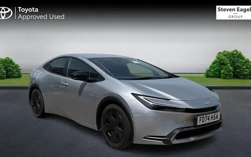 Used Toyota Prius Design 223 HP (164 kW) 2026 Hatchback